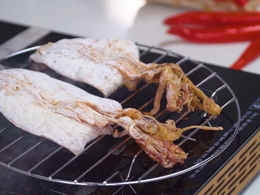 cach-dung-vi-nuong-tren-bep-hong-ngoai