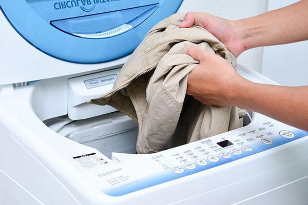 Máy giặt cửa trên là gì?
