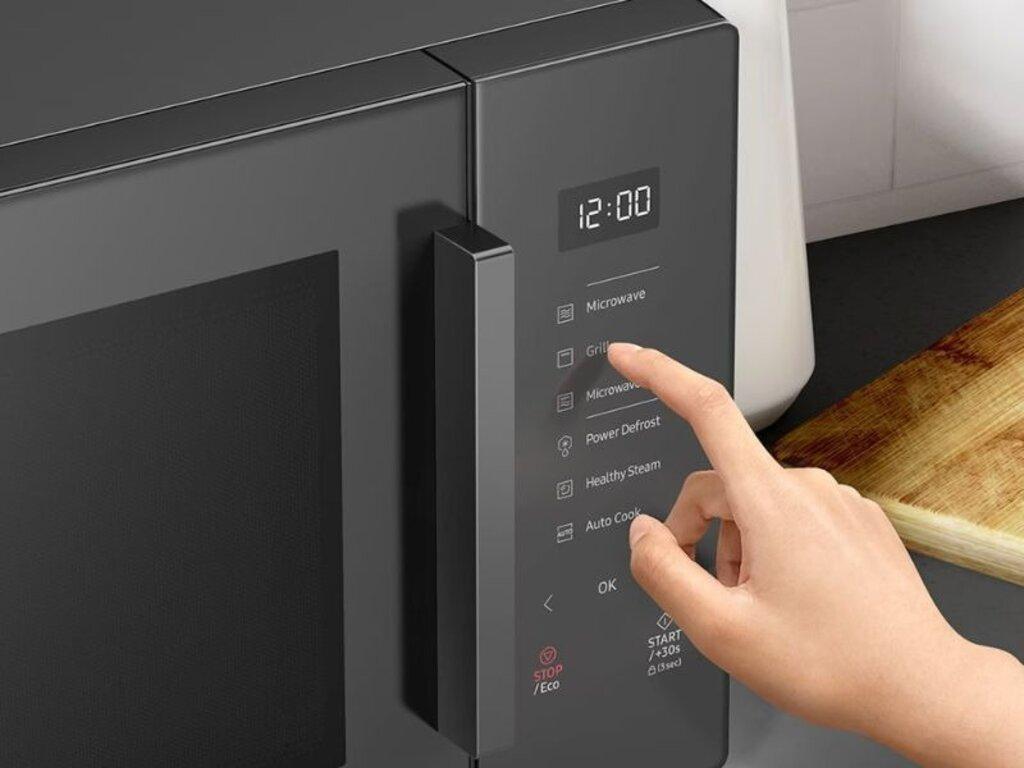 Cách Sử Dụng Lò Vi Sóng Samsung GE731K: Mẹo Vặt Cho Bữa Ăn Ngon Miệng