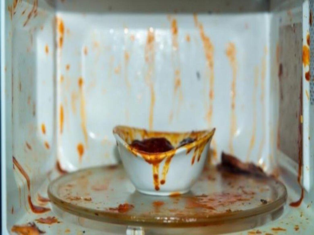 tại sao lò vi sóng Electrolux không nóng