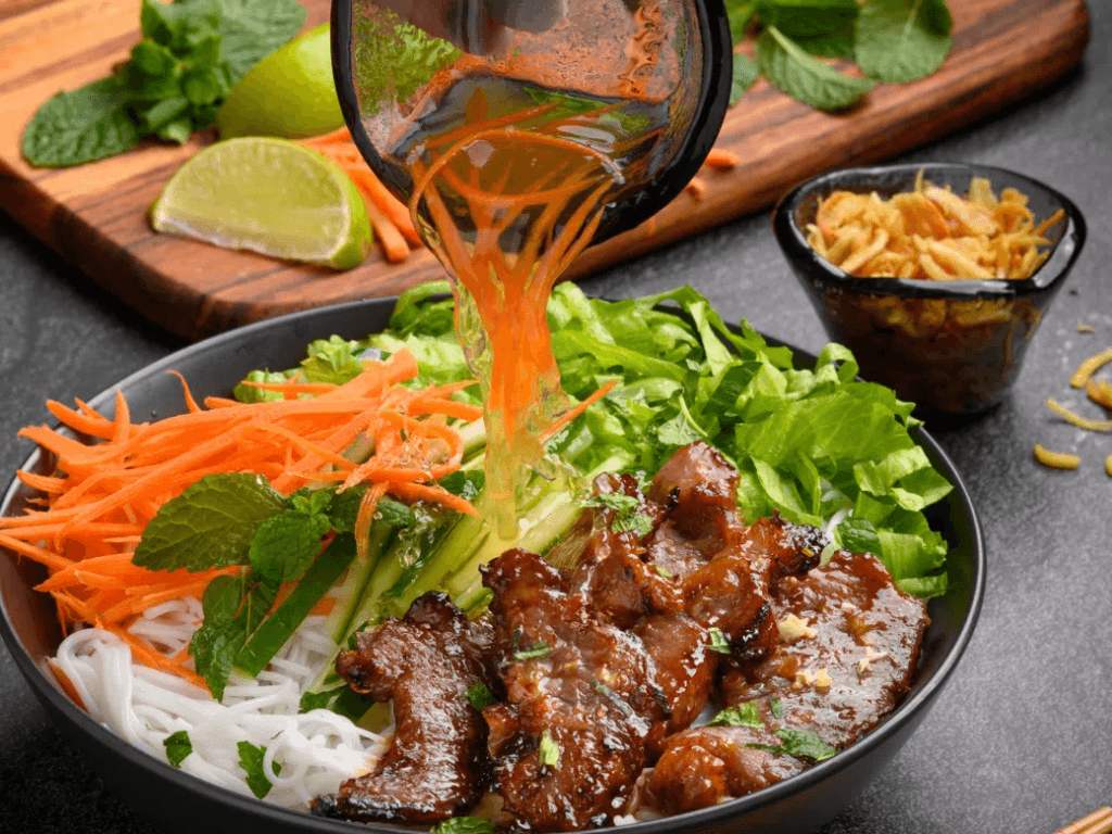 Cách làm bún thịt nướng bằng nồi chiên không dầu ngon chuẩn vị như ngoài hàng