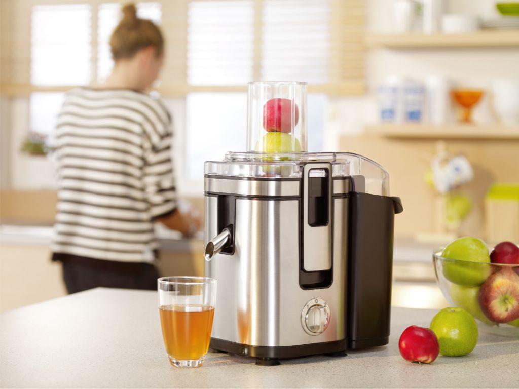 Cách sử dụng máy ép trái cây đúng cách tạo ra ly nước ép tươi ngon