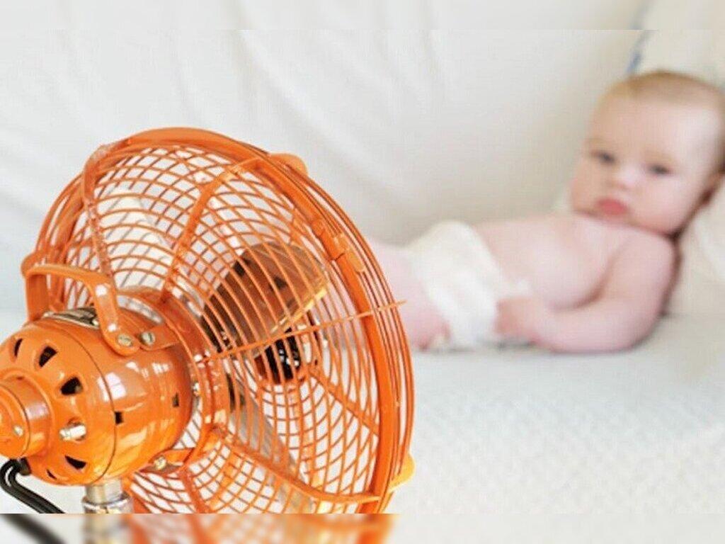cho trẻ sơ sinh nằm quạt đúng cách