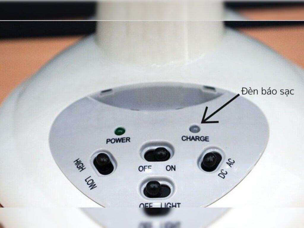 cách sạc quạt tích điện Sunhouse