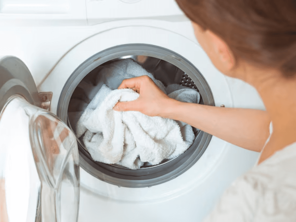 Cách vắt quần áo bằng máy giặt Sanyo đời cũ khi không có chế độ vắt tự động