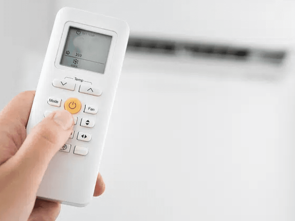 Cách test lỗi điều hòa Daikin chính xác và hiệu quả từ Htech