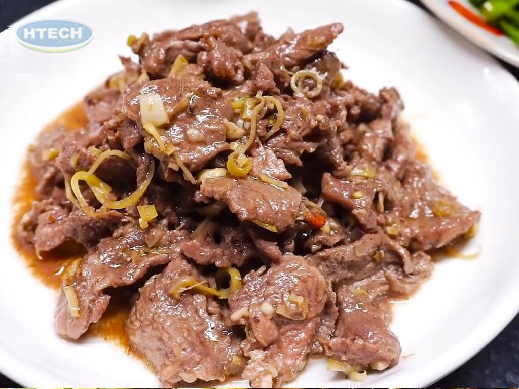 xao-thit-bo-lam-mi-tron-han-quoc