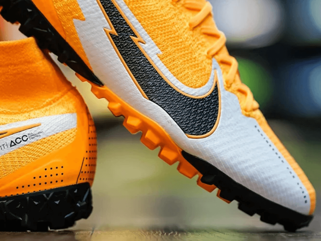 bi-quyet-khu-mui-va-giu-form-giay-nhanh-chong