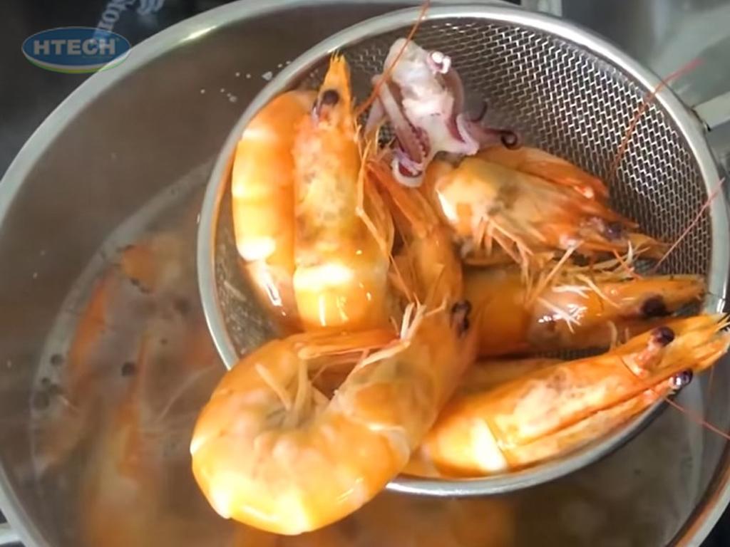 cach-lam-bun-mam-heo-quay-ngon