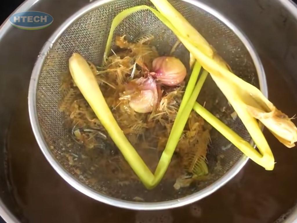 cach-nau-bun-mam-heo-quay-sieu-ngon