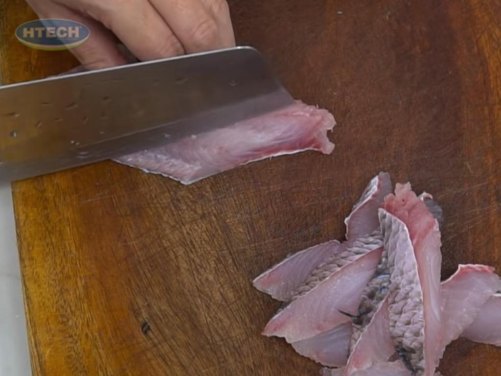 cach-nau-banh-canh-ca-loc-ngon