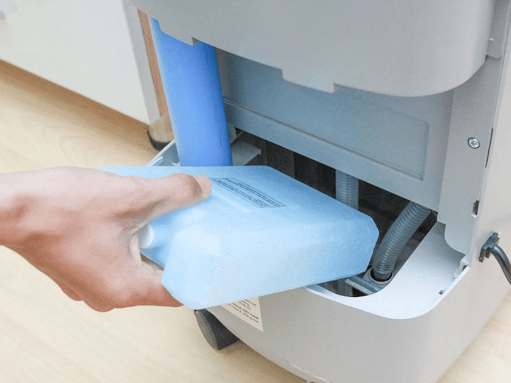 cach-su-dung-nuoc-da-kho-cho-cac-thiet-bi-lam-mat