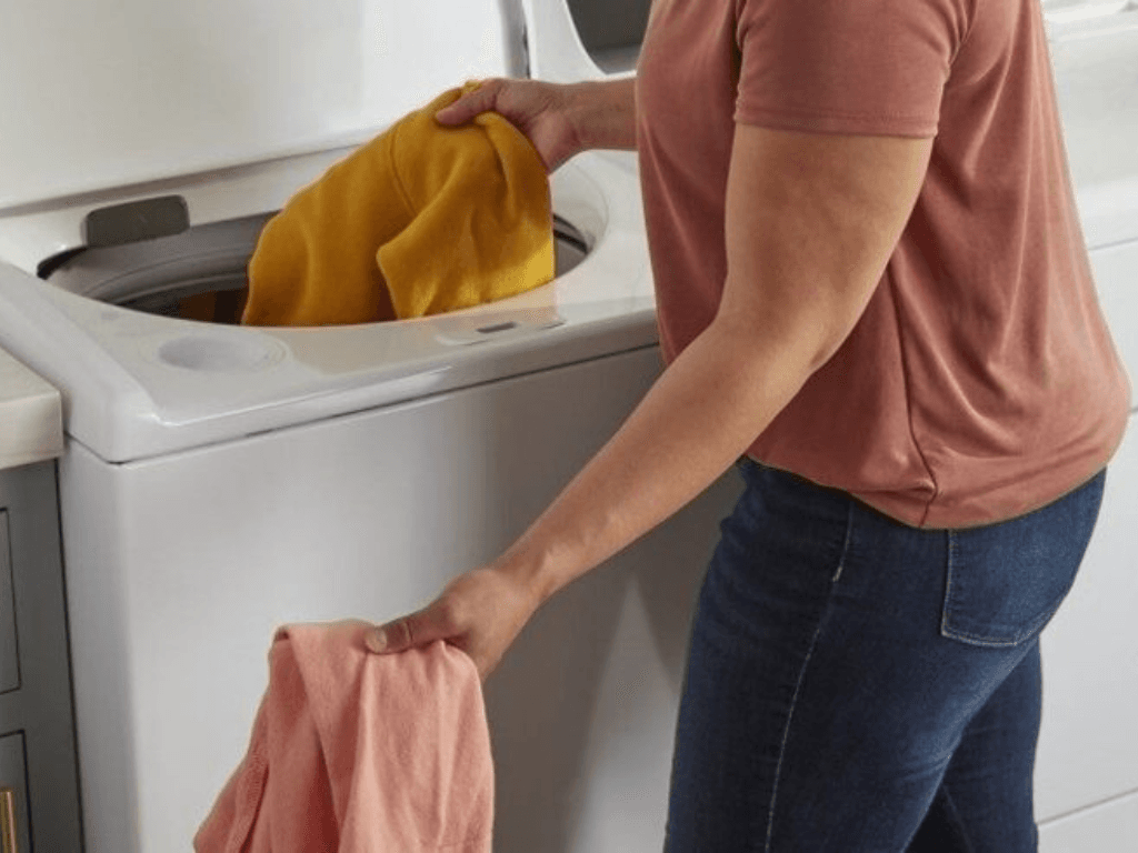 cac-meo-nho-giup-quan-ao-kho-nhanh-va-thom-lau