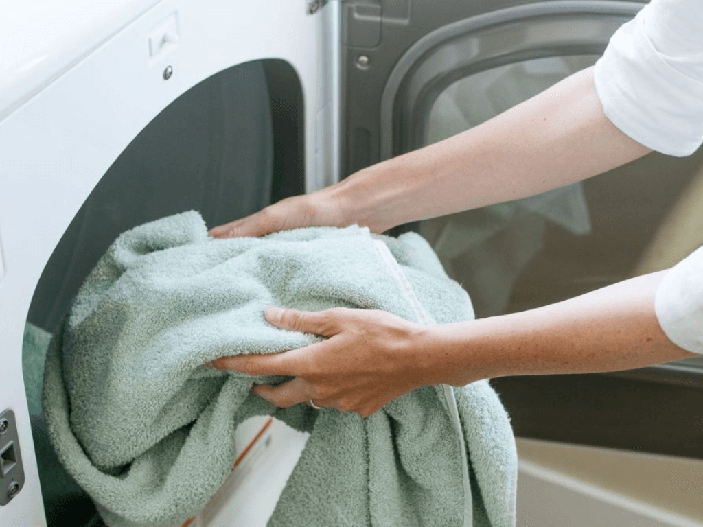 luu-y-quan-trong-khi-su-dung-may-say-quan-ao