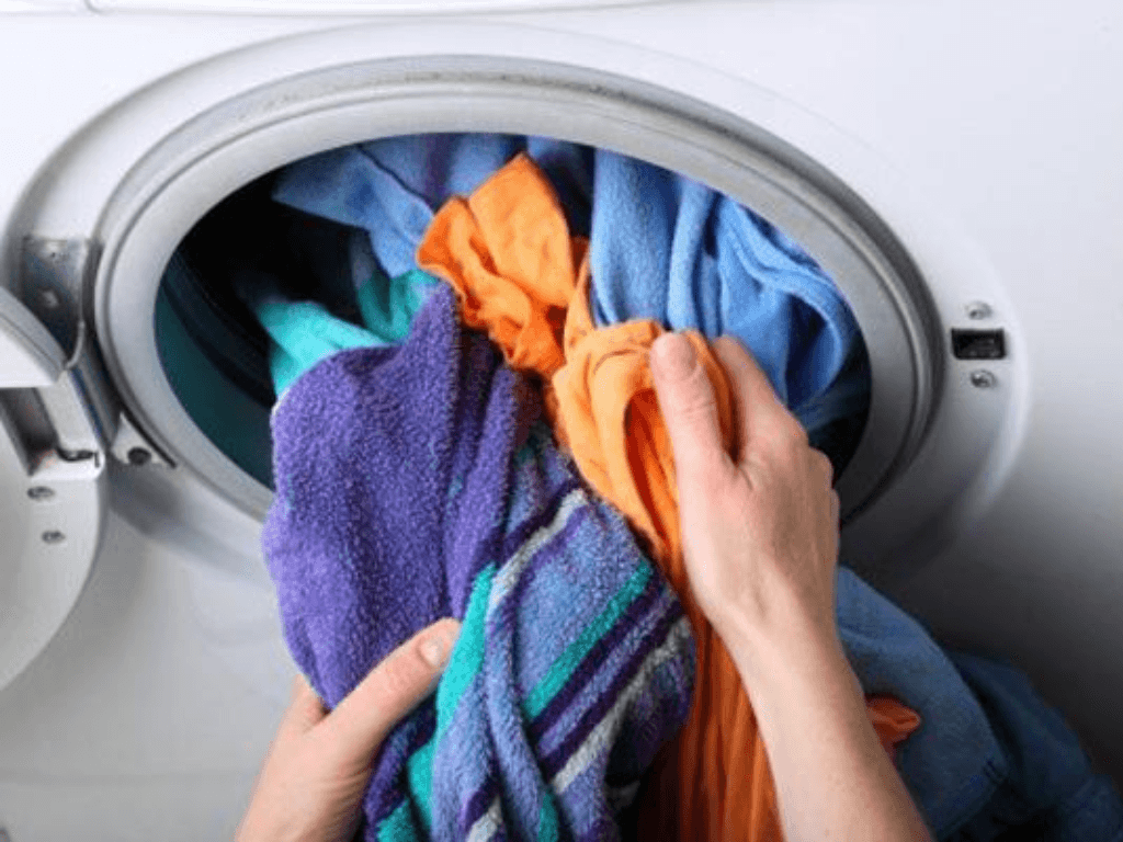 kiem-tra-va-dong-chat-cua-may-giat