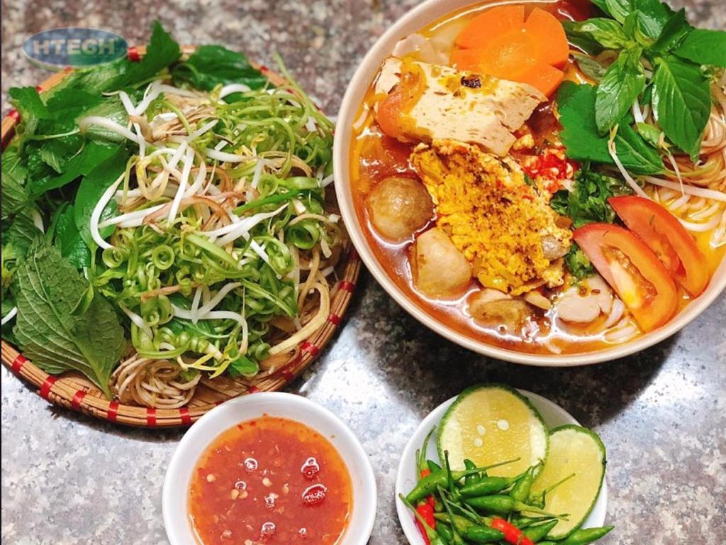 cach-nau-bun-rieu-chay-don-gian