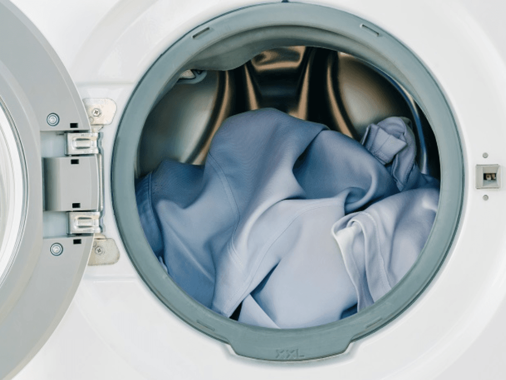 co-nen-mang-do-den-tiem-giat-la-hay-khong