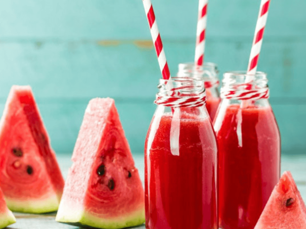 cach-lam-nuoc-ep-dua-hau-don-gian-bat-bai