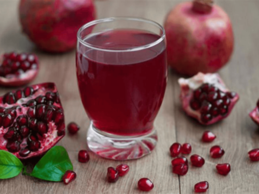 cach-lam-nuoc-ep-luu-don-gian-nhat-ma-giu-tron-dinh-duong