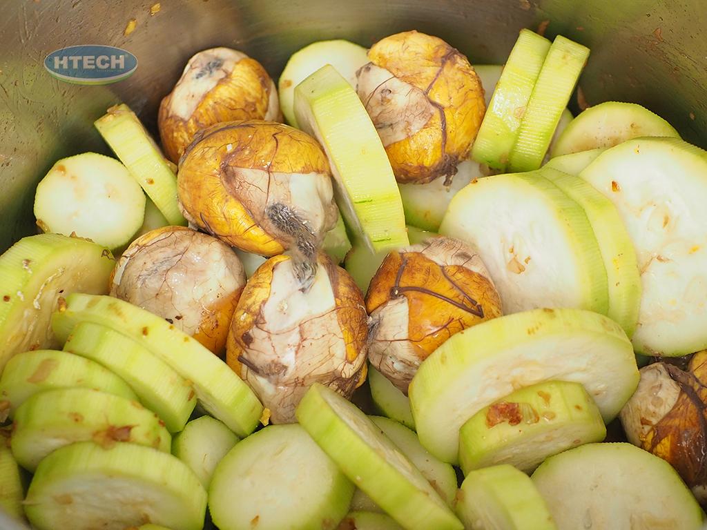 cach-nau-trung-vit-lon-um-bau-ngon