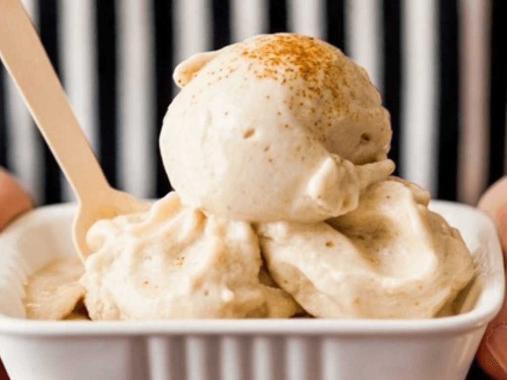 khuay-kem-nhieu-lan-khi-dong-lanh-loai-bo-da-dam-giup-kem-min-muot