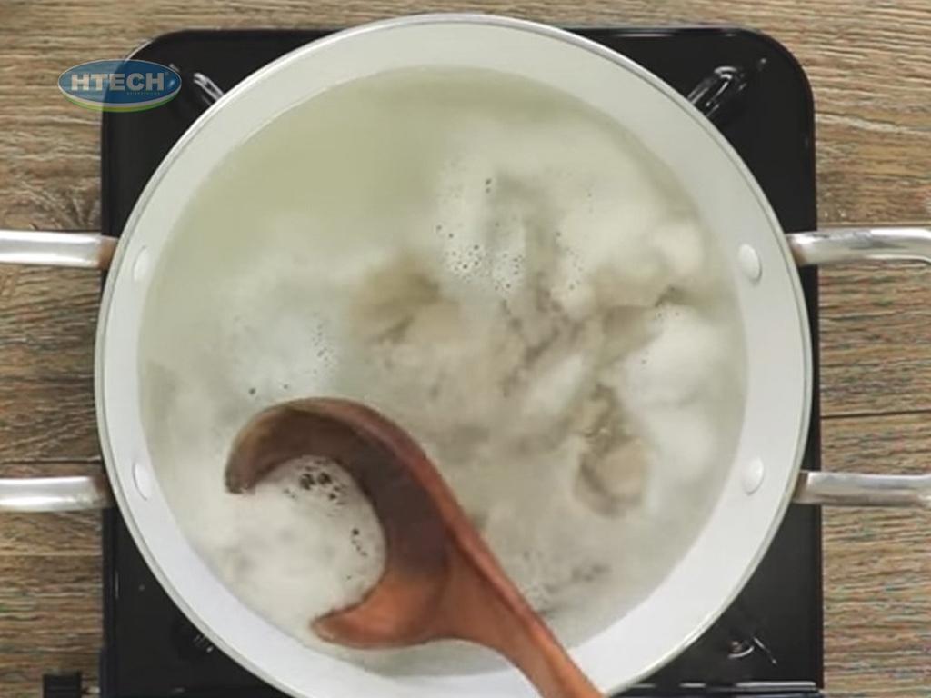 cach-nau-nuoc-dung-canh-bong-tha