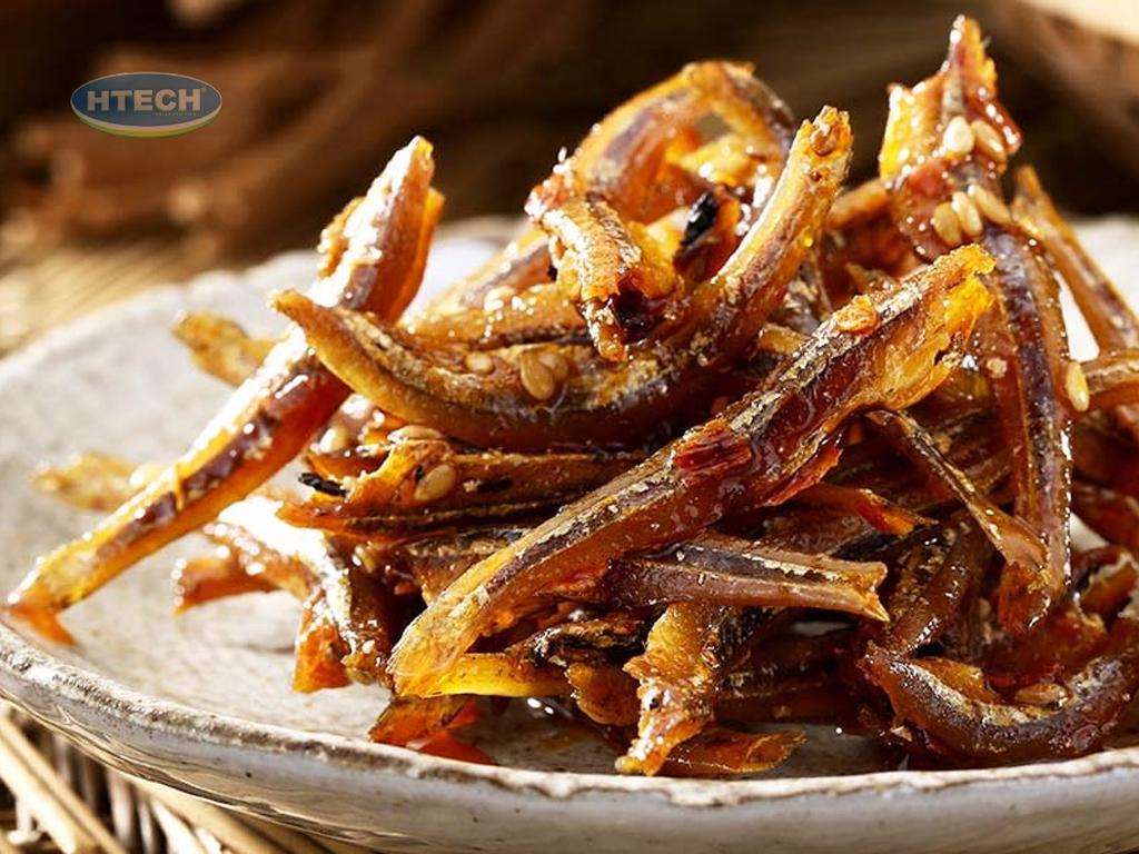 cach-lam-ca-com-kho-chien-nuoc-mam-toi-ot