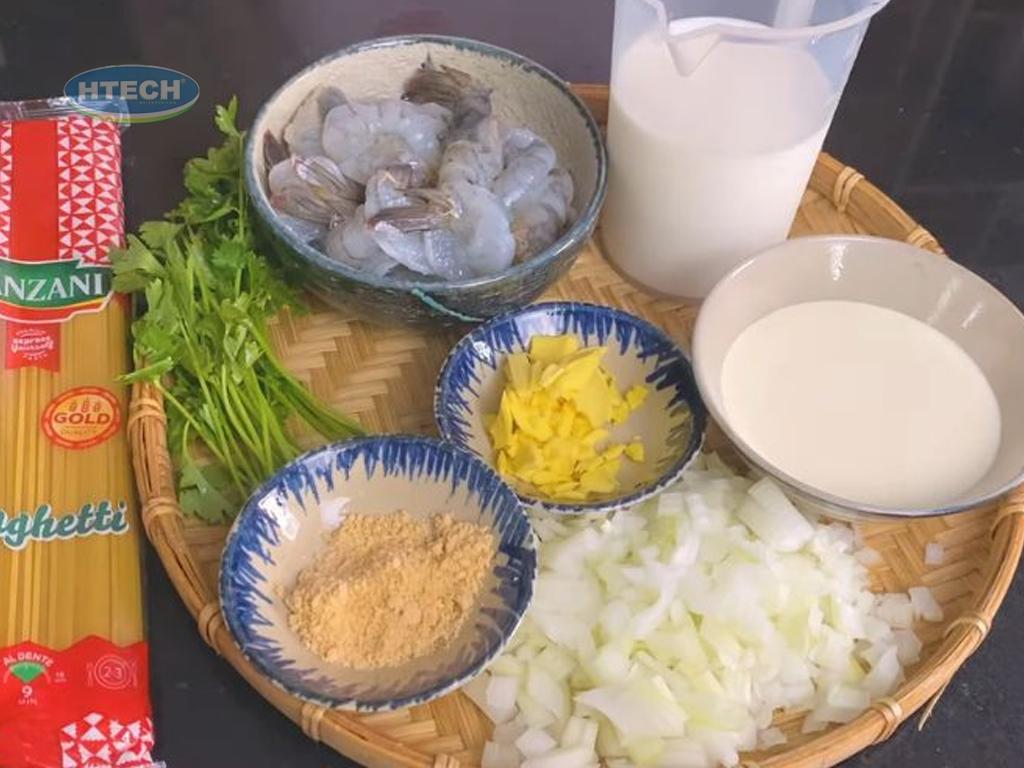 nguyen-lieu-lam-mi-y-sot-kem-don-gian