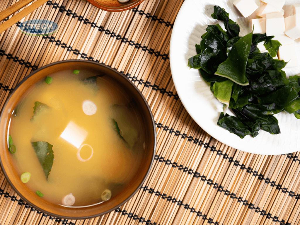 luu-y-khi-nau-canh-miso-rong-bien