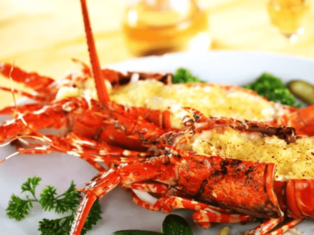 dau-bep-5-sao-mach-ban-meo-nuong-tom-hum-ngon-tai-nha