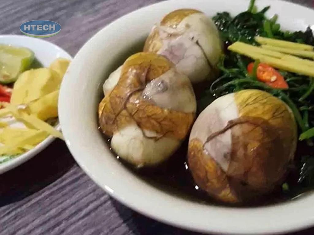 luoc-trung-vit-lon-bao-nhieu-phut