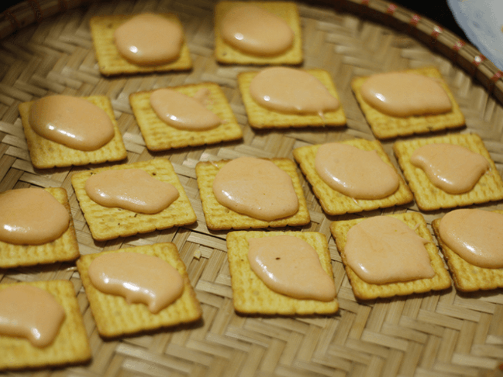 cach-lam-banh-hanh-pho-mai-chuan-gay-nghien