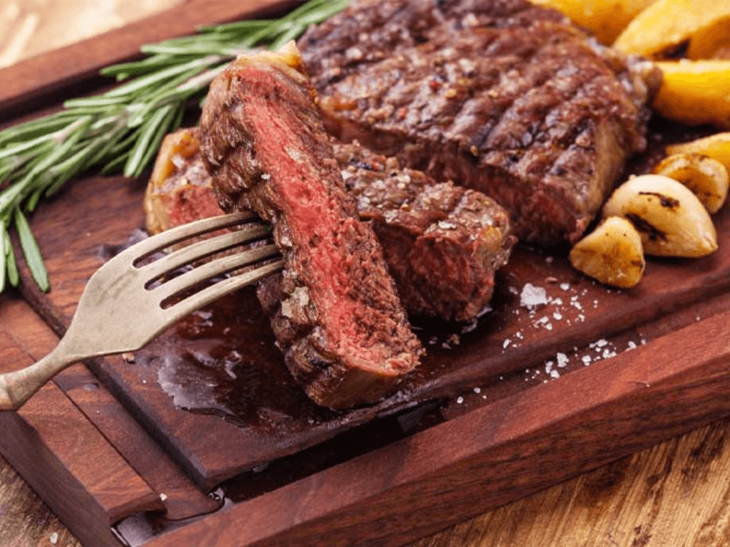 meo-de-thit-bo-tang-gion-mat-ngoai-mem-min-ben-trong