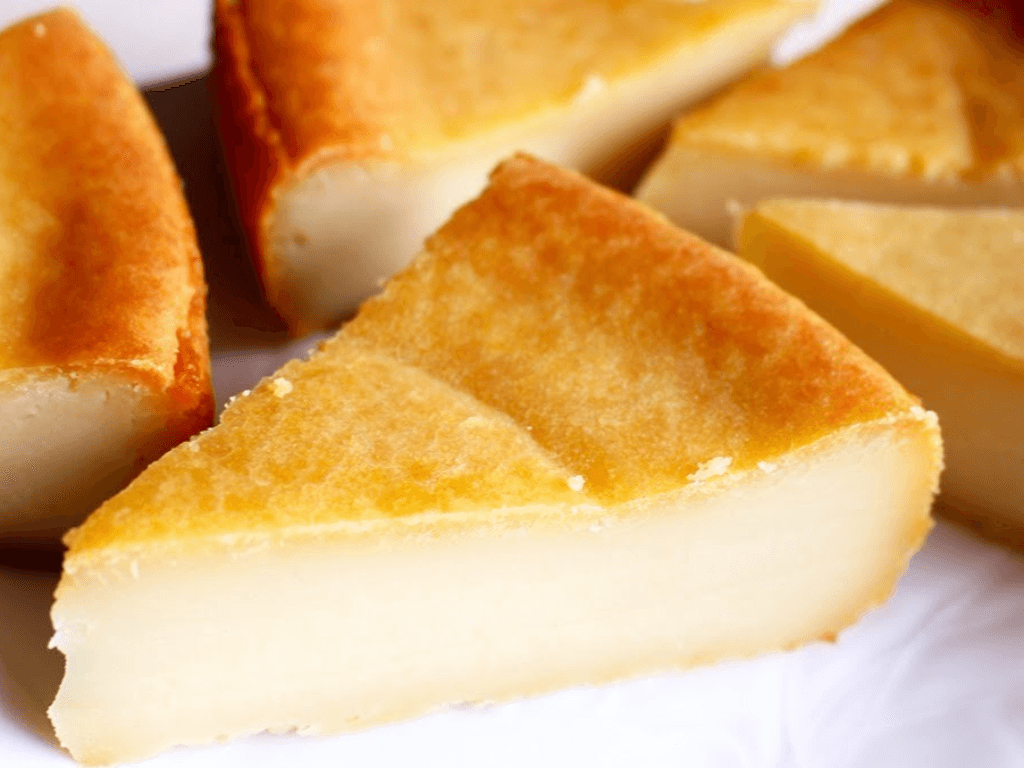 meo-lam-banh-dau-xanh-nuong-thom-ngon-dep-mat