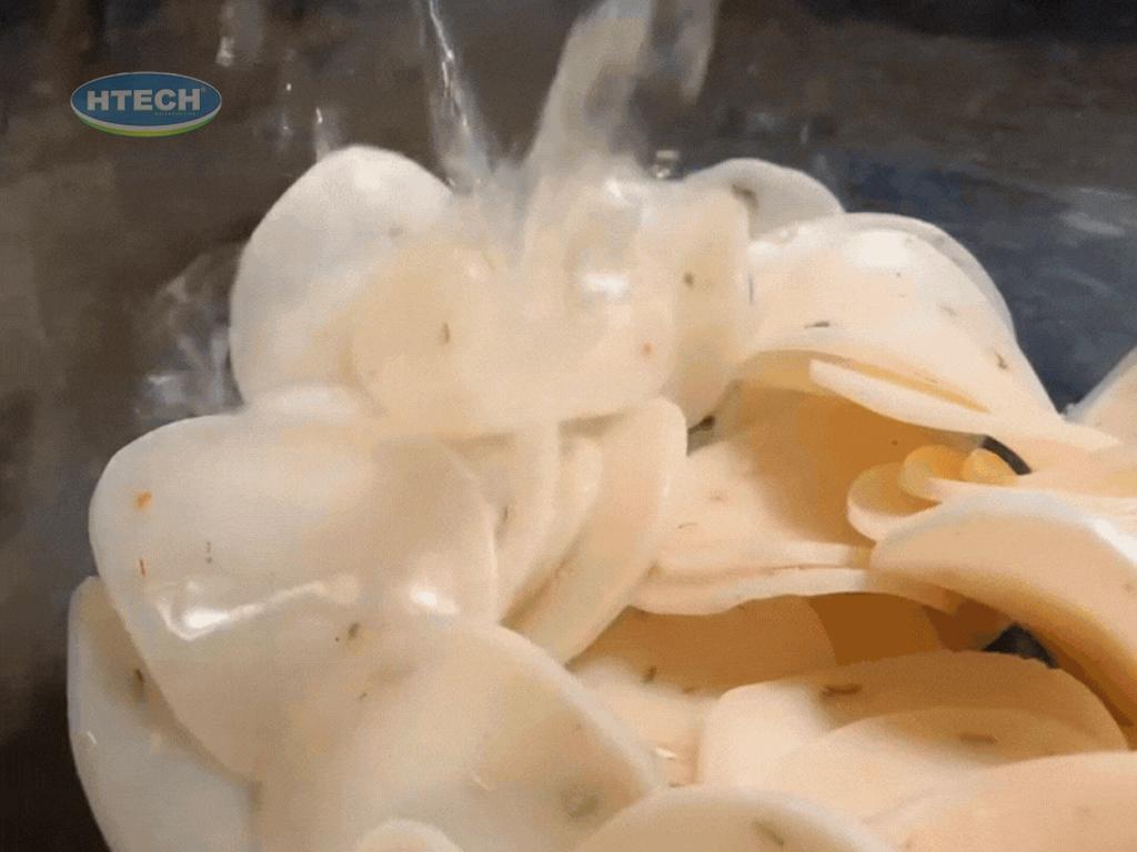 so-che-nguyen-lieu-lam-banh-canh-phong-tom