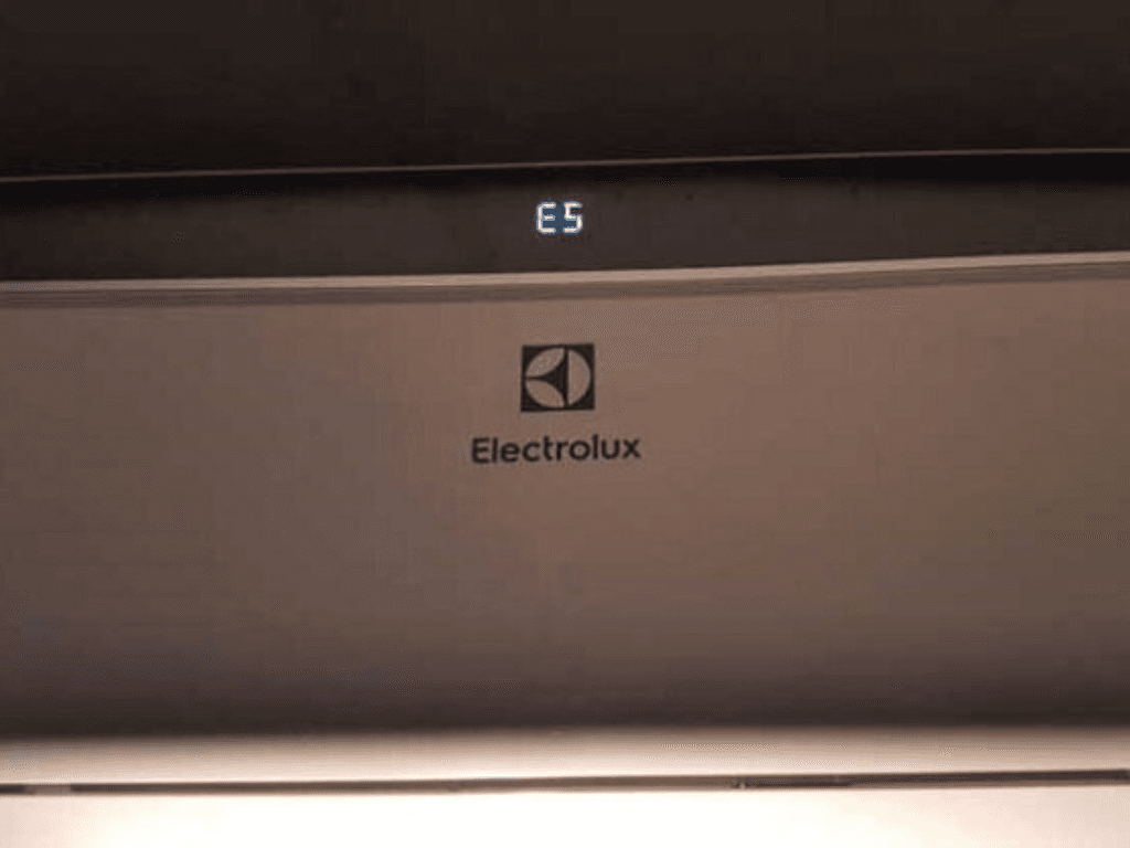 may-lanh-electrolux-bao-loi-e5-la-gi-giai-ma-trieu-chung-chi-tiet