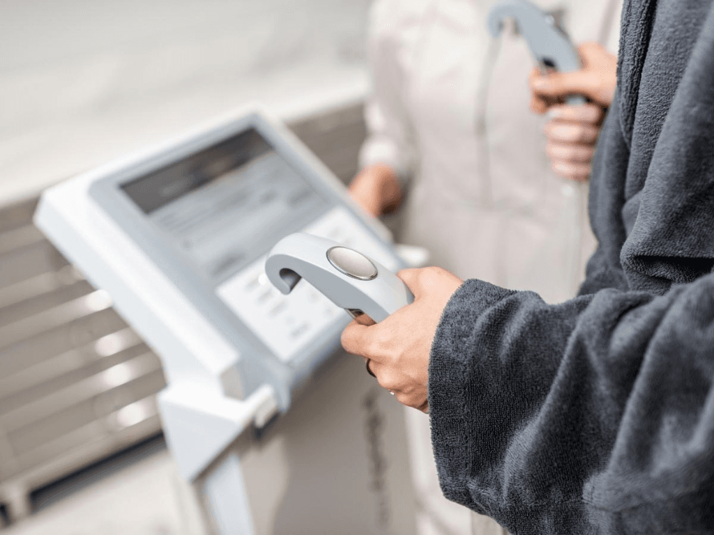 gui-mau-den-trung-tam-phan-tich