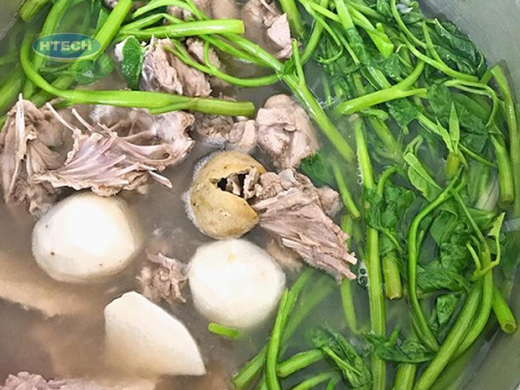 nguyen-lieu-nau-canh-vit-khoai-so-rau-muong