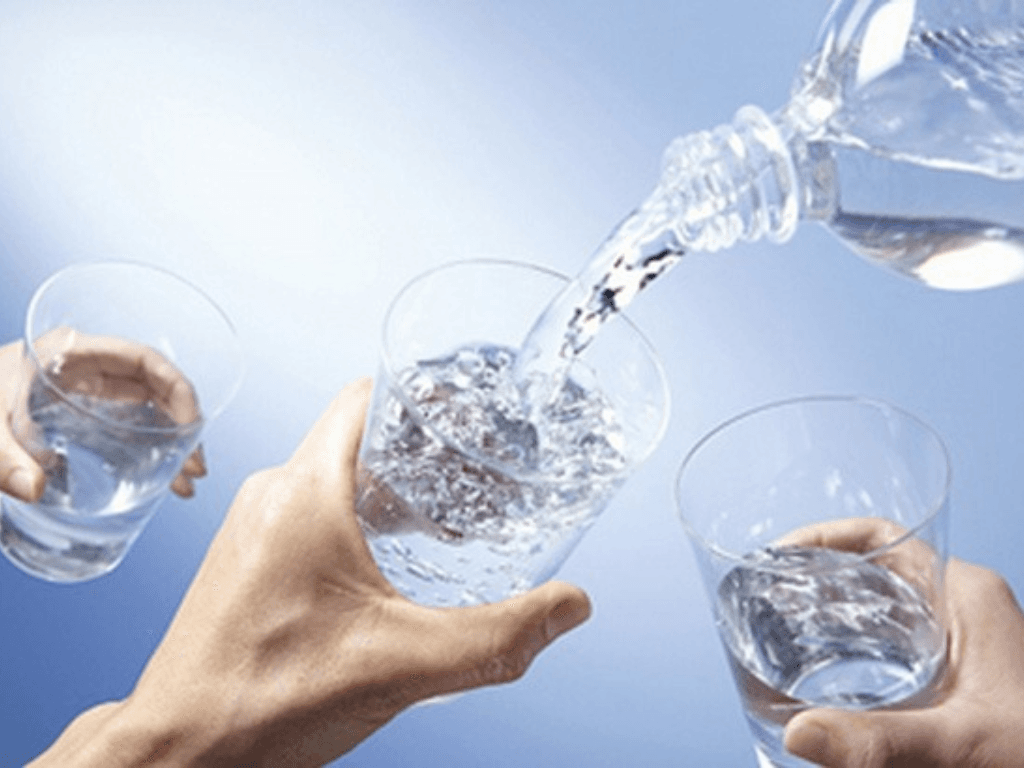 nuoc-uong-co-do-ph-bao-nhieu-la-tot