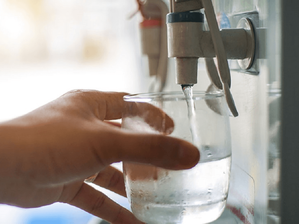 Máy lọc nước uống trực tiếp loại nào tốt? Mua bừa là “ném tiền qua cửa sổ”