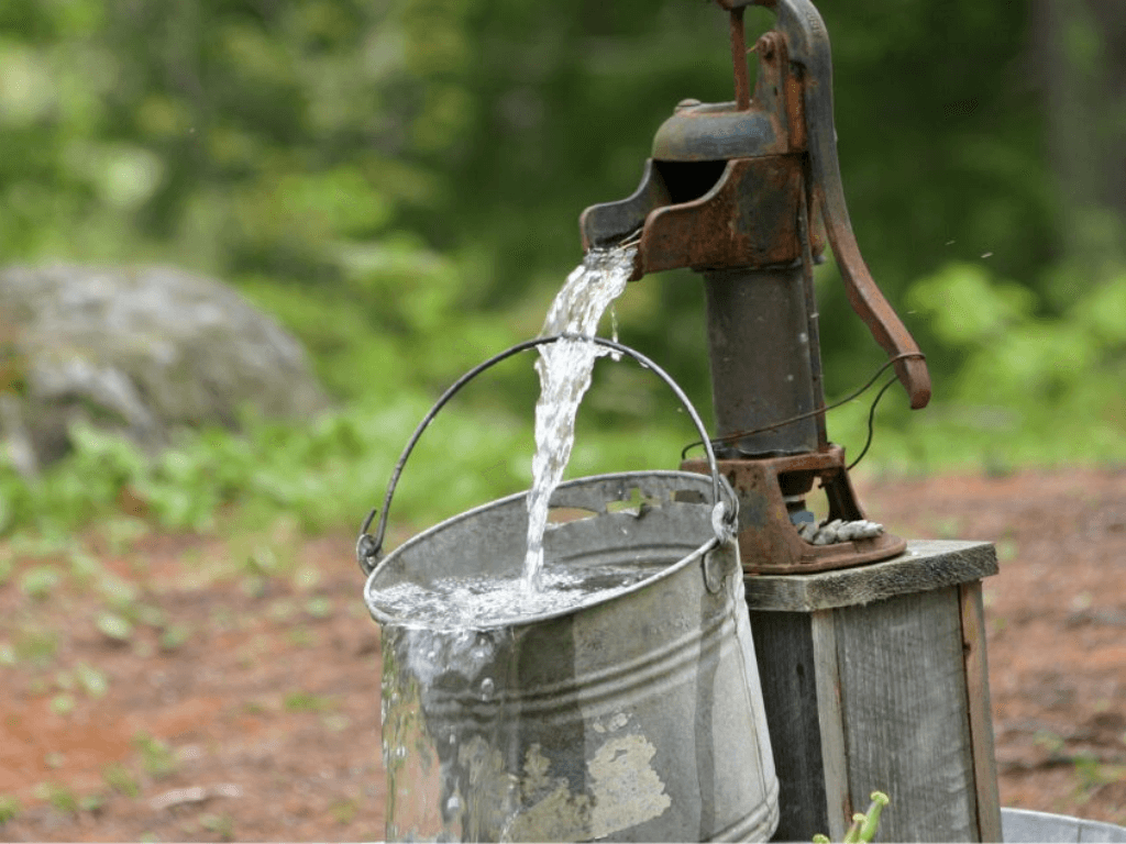 Nước giếng khoan có sạch không mà khiến da nổi mẩn, tóc rụng “cả nắm”?