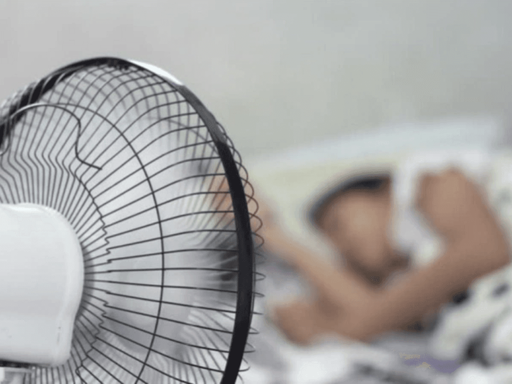 Bị quai bị có được bật quạt không? Bật sai gió là “sưng vù” đừng trách
