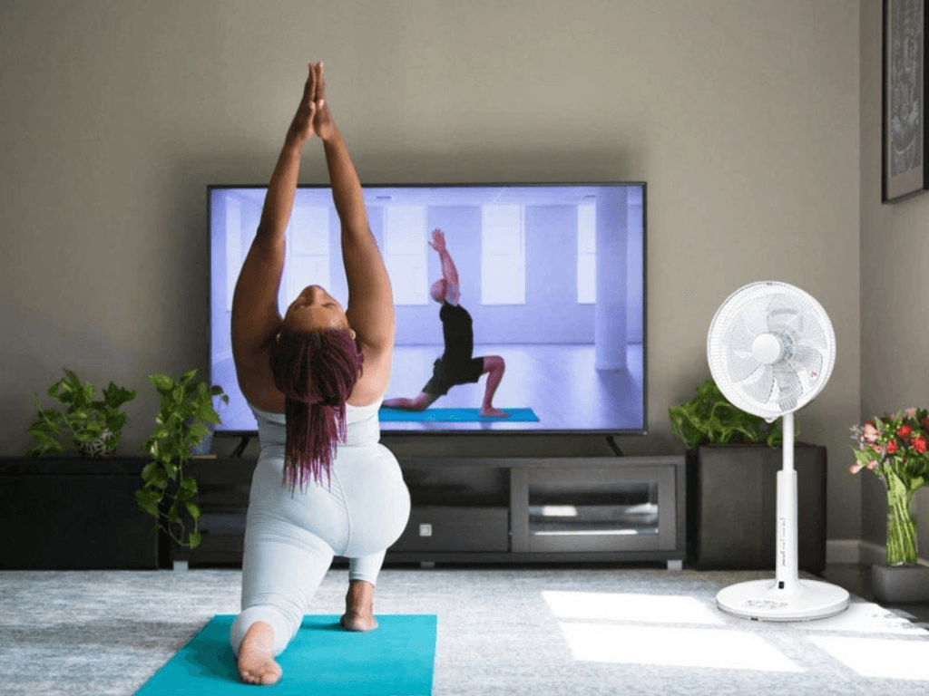 Tập yoga có được bật quạt không? Đáp án khiến nhiều người “đứng hình”
